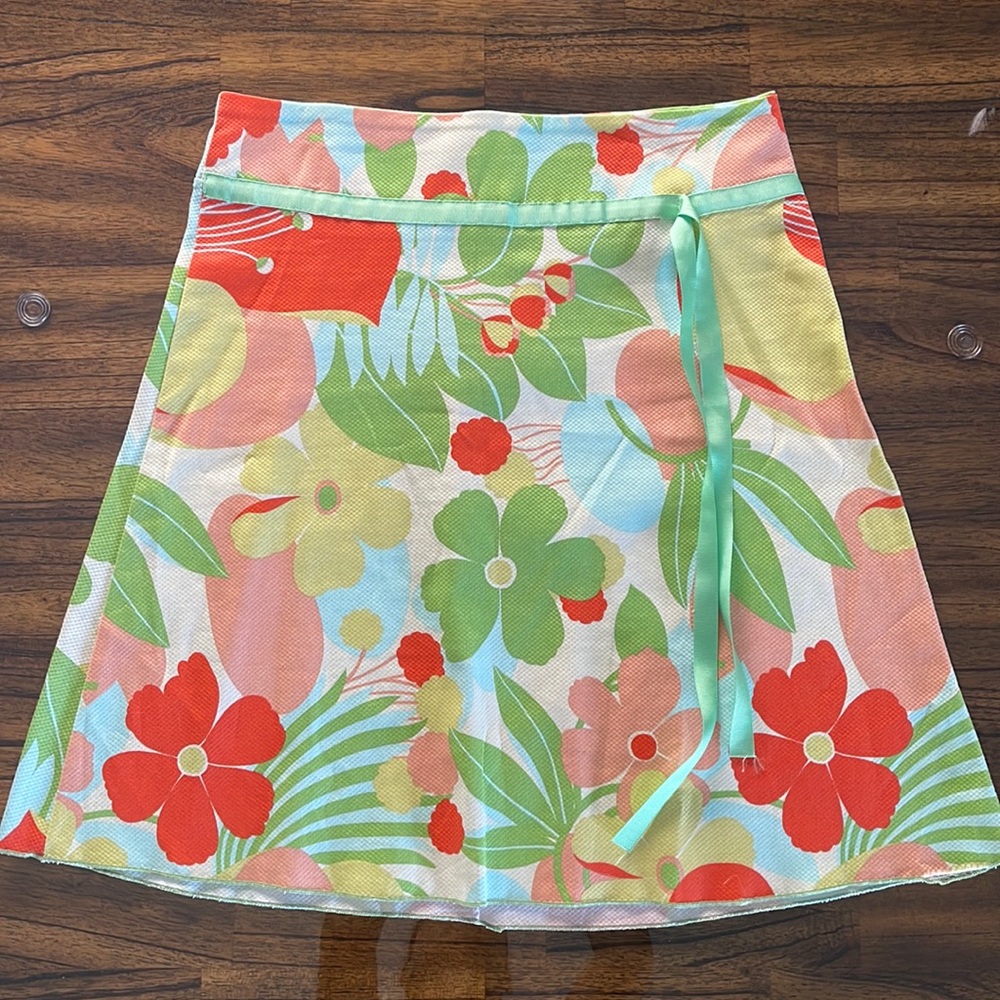 Julie’s Closet floral A-line skirt size M (flawed)